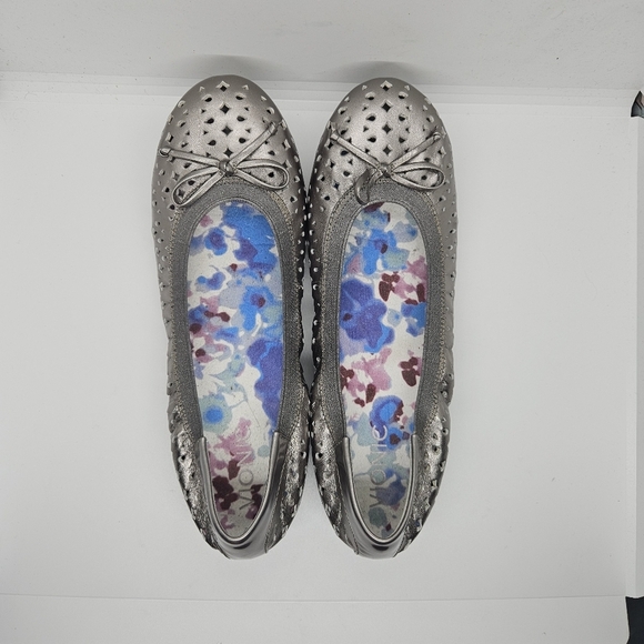 Vionic Surin perforated leather ballet flats Pewter size 8.5 - Picture 10 of 10